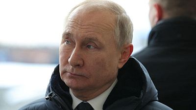 Putin dice que Rusia debería usar el presupuesto para apoyar la economía