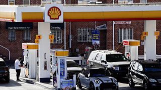 ارتفاع أسعار البنزين يدعم مبيعات التجزئة الأمريكية