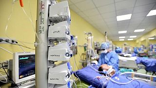 إيطاليا تسجل 61555 إصابة جديدة بفيروس كورونا و133 وفاة