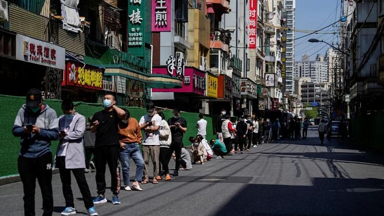Los confinamientos por COVID en Shanghái aumentan las tensiones entre vecinos