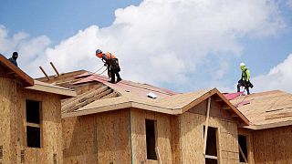 Confianza de los constructores de viviendas en EEUU toca mínimo de siete meses en abril: NAHB