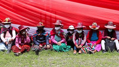 Mina de cobre Las Bambas de MMG en Perú suspende operaciones tras protesta, dice cámara