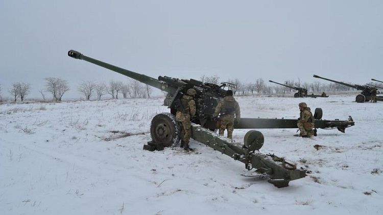 EEUU empezará a entrenar a ucranianos en obuses en los próximos días: alto funcionario