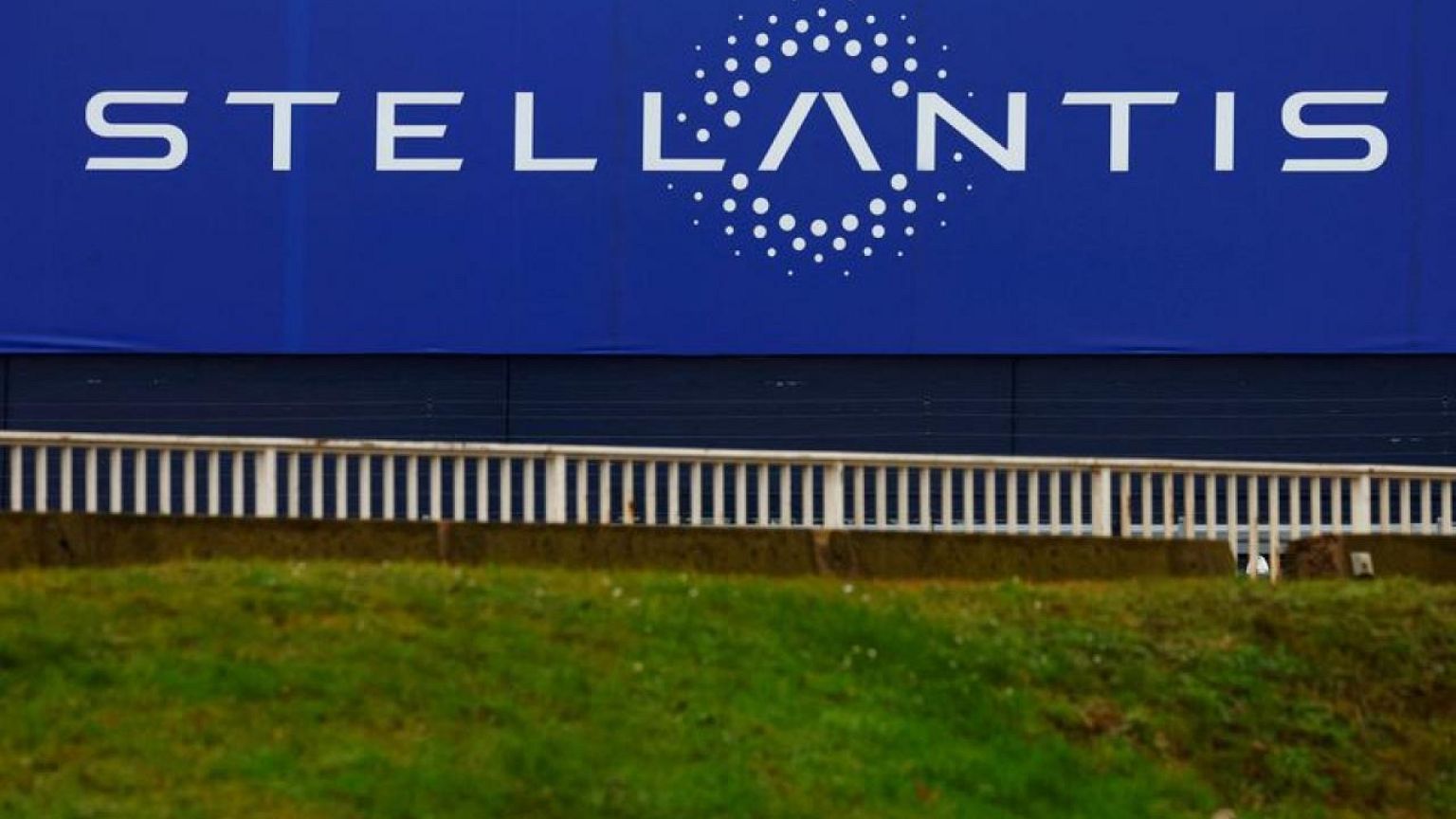 Stellantis says Polish operations running normally after Russia gas delivery stop