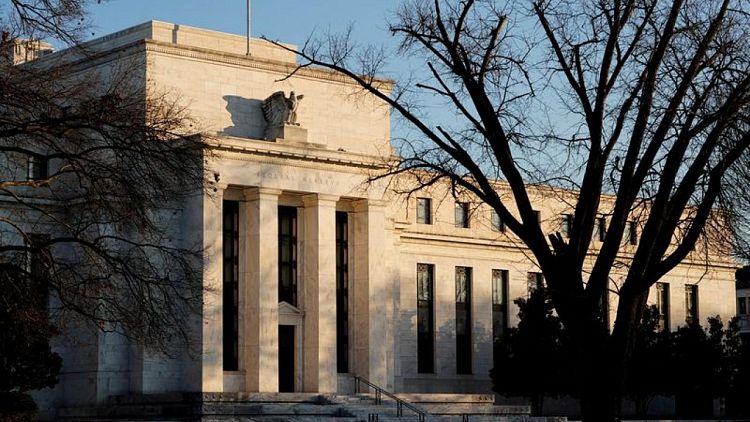 Alzas de tasas de 50 pb en las próximas dos reuniones "tiene sentido", dice Williams de la Fed