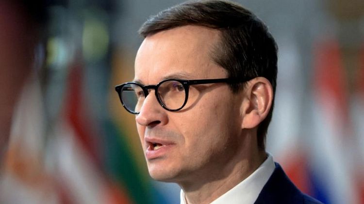 رئيس الوزراء: بولندا أرسلت دبابات إلى أوكرانيا