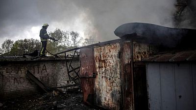مسؤول: مقتل 3 وإصابة 16 في قصف بمدينة خاركيف الأوكرانية