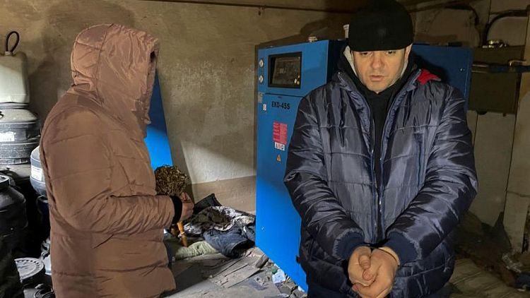 Ukrainian volunteers recount three weeks in Russian captivity, allege beatings