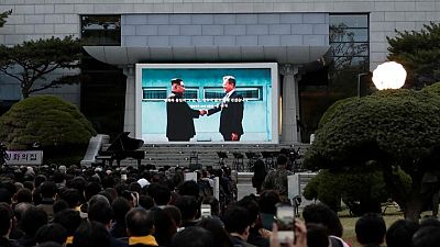 Kim Jong Un agradece en una carta a presidente de Corea del Sur esfuerzos por mejorar vínculos: KCNA Kim Jong Un agradece en una carta a presidente de Corea del Sur esfuerzos por mejorar vínculos: KCNA