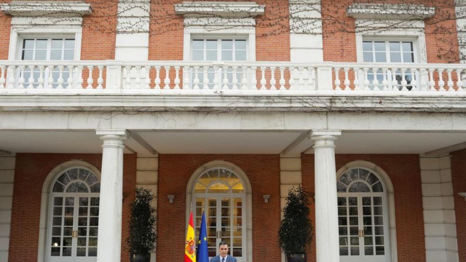 España investigará contratos relacionados con el COVID-19 presuntamente vinculados a ministros