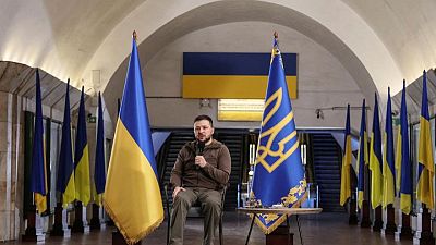 Ucrania buscará armas pesadas de EEUU en conversaciones en Kiev: Zelenski