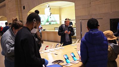 Apple Store Workers Seek to Unionize, Following Efforts at Amazon, Starbucks