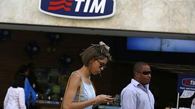 Brasileña TIM espera impulso de 4.000 millones dólares gracias a operación de telefonía móvil de Oi