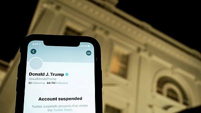 Trump dice que no volverá a Twitter si se restablece su cuenta