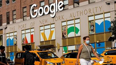 Un tribunal de Moscú ordena embargar fondos y propiedades de Google en Rusia - medios