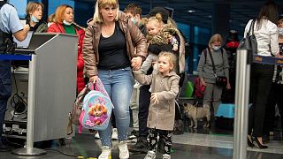 Alemania planea ayudar a los refugiados ucranianos a convertir su dinero en euros