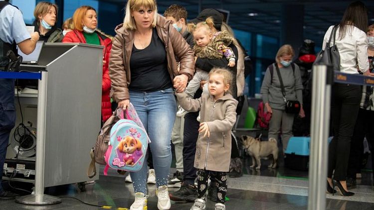 Alemania planea ayudar a los refugiados ucranianos a convertir su dinero en euros