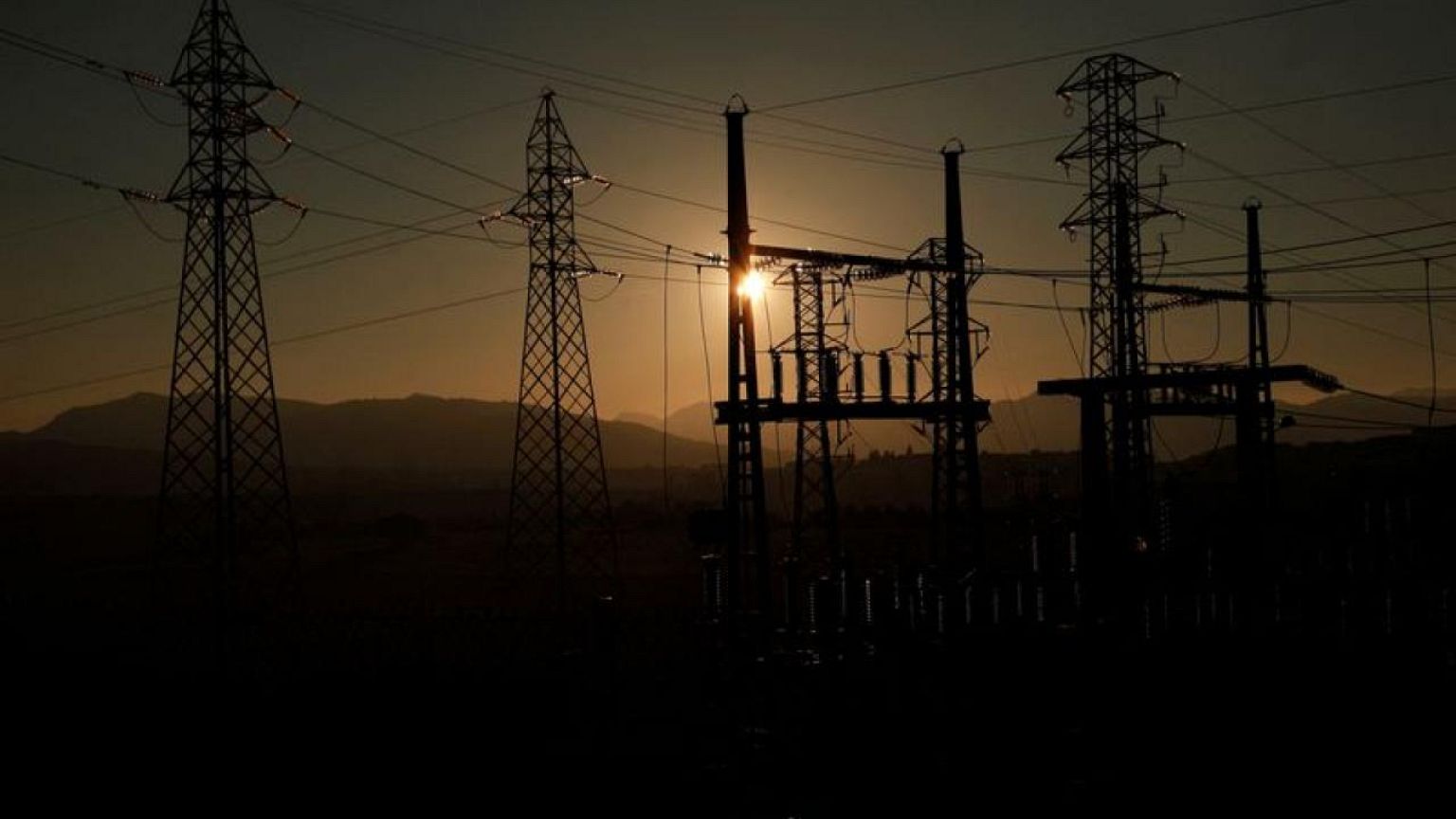 Spanish consumers will pay the gas-price cap bill, minister says