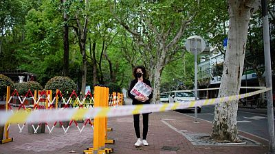 Más de 12 millones de personas pueden salir de casa en Shanghái al remitir el riesgo de COVID-19