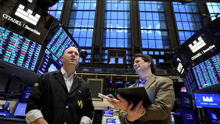 Wall Street cae en apertura lastrado por Amazon