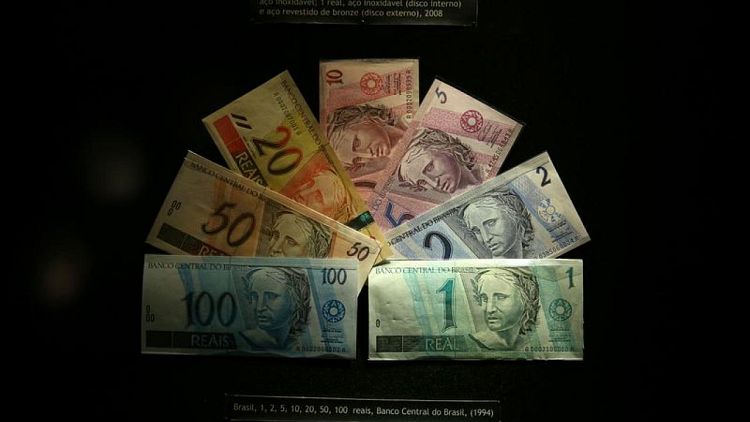 MERCADOS-ALATINA:Monedas caen por expectativas sobre tasas de interés en EEUU