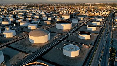 Importaciones EEUU de crudo latinoamericano se disparan mientras refinerías reemplazan barriles rusos