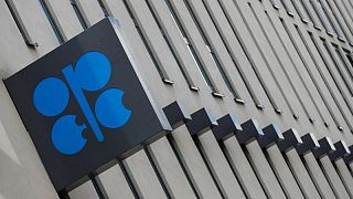 La OPEP+ mantendría un modesto aumento de producción de petróleo ante la subida de precios