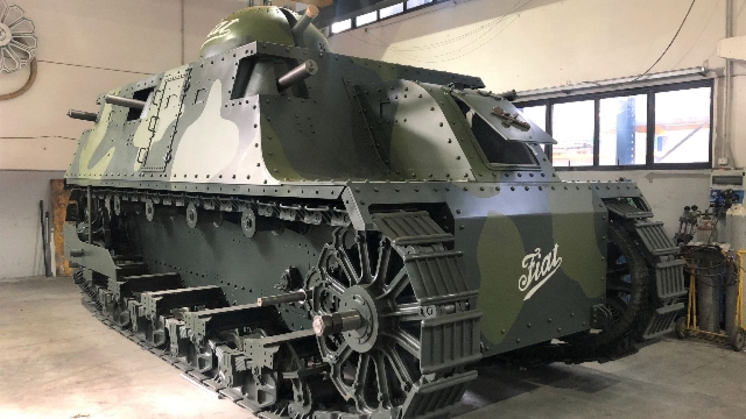 La replica del Fiat 2000 sarà presentata sabato a Militalia
