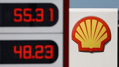 Shell says in talks to sell Russian retail business
