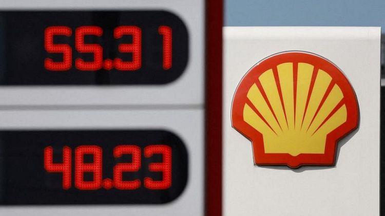 Shell says in talks to sell Russian retail business