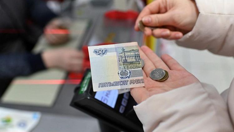 Russian weekly consumer prices rise marginally as central bank rate decision nears