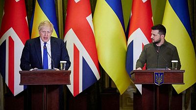 زعيما بريطانيا وأوكرانيا يبحثان الأمن المستقبلي وصادرات الحبوب