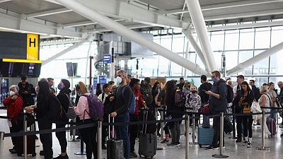 El aeropuerto de Heathrow eleva su previsión de pasajeros para 2022 a 53 millones