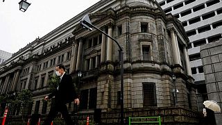 La deuda a largo plazo de Japón supera por primera vez los mil billones de yenes -ministerio