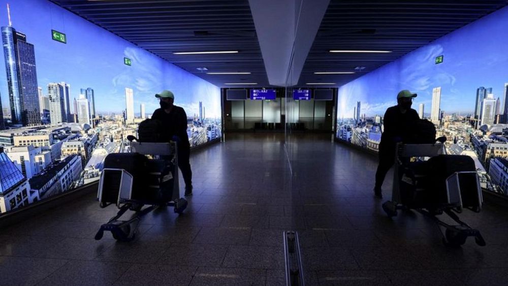 Europa planea suprimir la obligatoriedad de mascarilla en los vuelos próxima semana