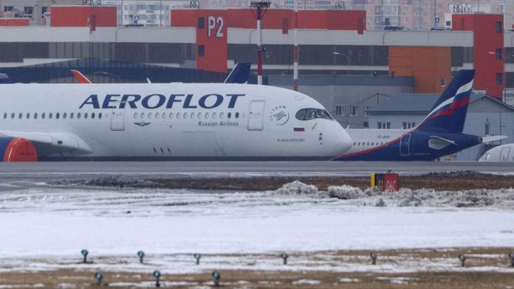 Analysis-Aircraft lessors gird to battle insurers over russia jet default