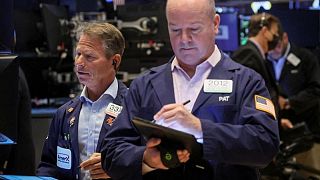Wall Street abre a la baja por temores a aumentos de tasas