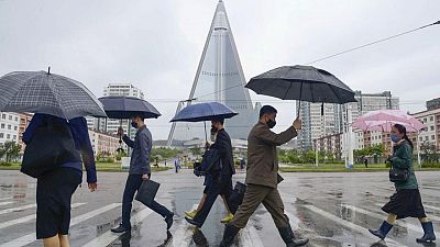 Corea del Norte informa más muertes y dice está tomando "rápidas medidas" contra brote COVID