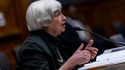 Yellen dice que la Fed puede bajar la inflación sin provocar una recesión