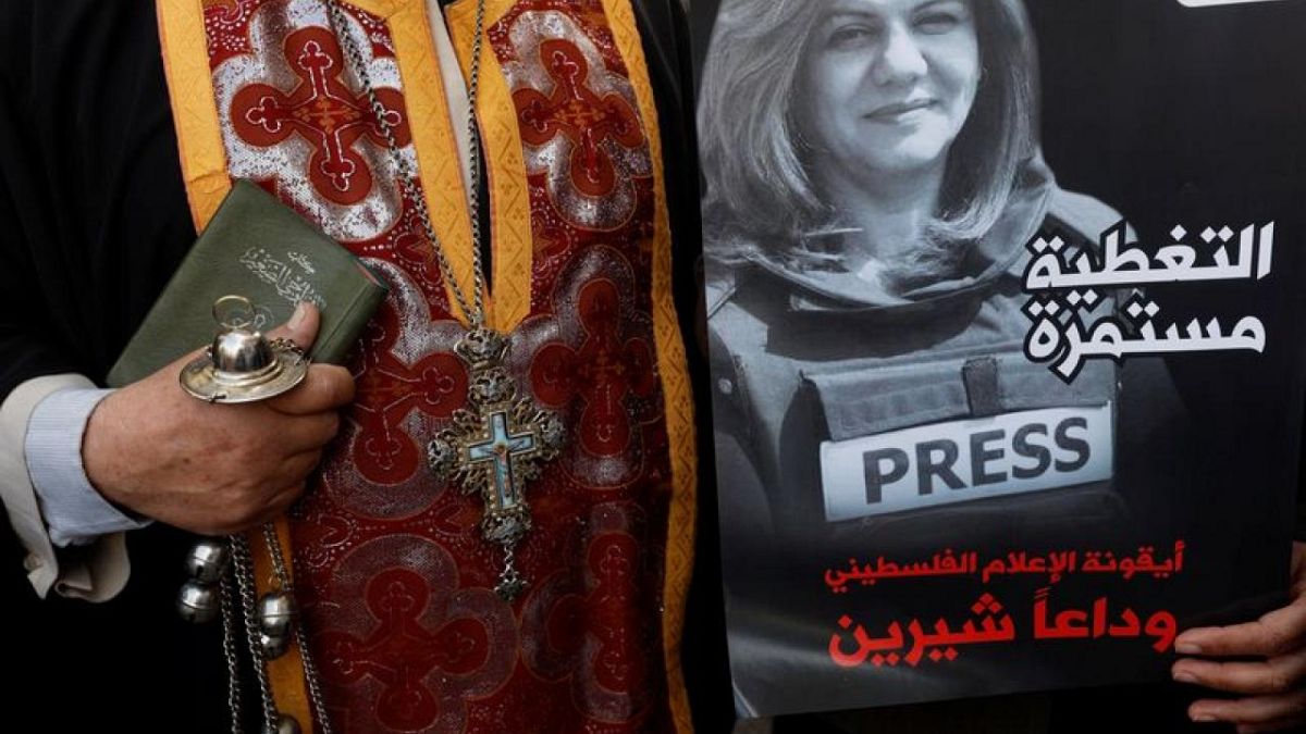 Palestinian President Blames Israel For Al Jazeera Reporter's Killing ...