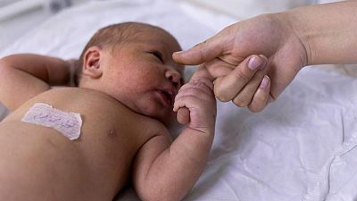 Científicos identifican marcador bioquímico que podría ayudar a prevenir muerte súbita en bebés