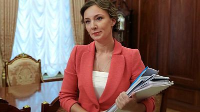 وكالة: نائبة رئيس مجلس الدوما الروسي تزور منطقة خيرسون بأوكرانيا