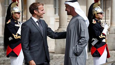 الرئيس الفرنسي يزور الإمارات للعزاء في وفاة رئيسها