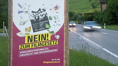 الناخبون في سويسرا يؤيدون استثمار عوائد لمنصات البث في الأفلام المحلية
