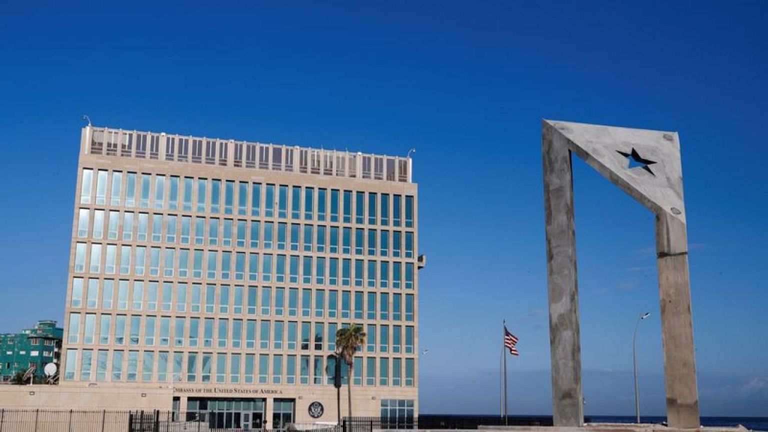 Funcionarios EEUU consideran invitar a representante cubano a cumbre de las Américas: fuente