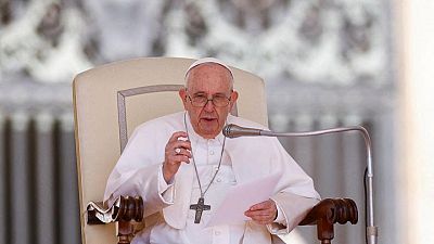البابا يقود قداسا دوليا من أجل السلام في أوكرانيا وأماكن أخرى