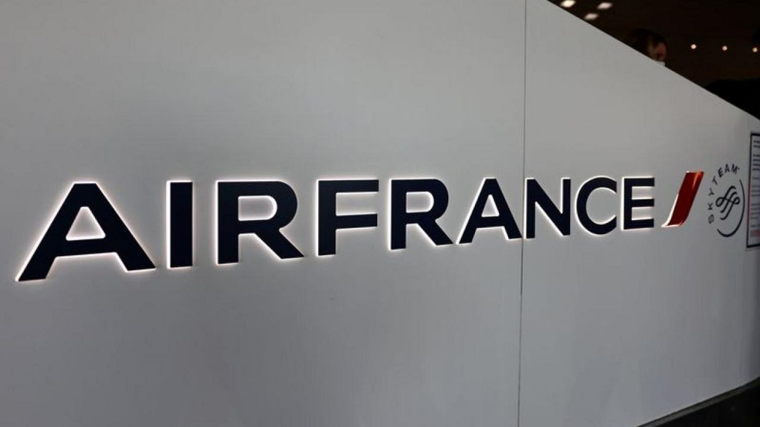 Air France-KLM agrees cargo deal with French shipping firm CMA CGM