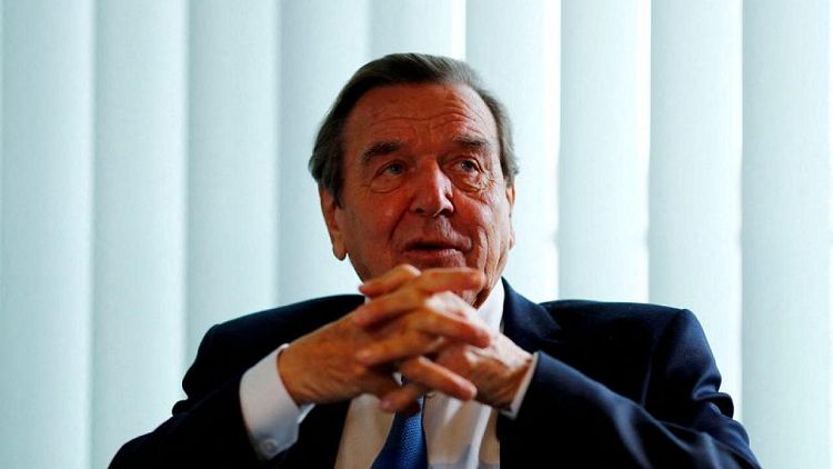 La UE presiona al excanciller alemán Schröder para que abandone Rosneft