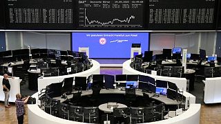 الأسهم الأوروبية تغلق على انخفاض مع تراجع شركات التجزئة والأغذية والمشروبات