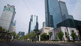 Los confinamientos de COVID paralizaron la economía de Shanghái en abril